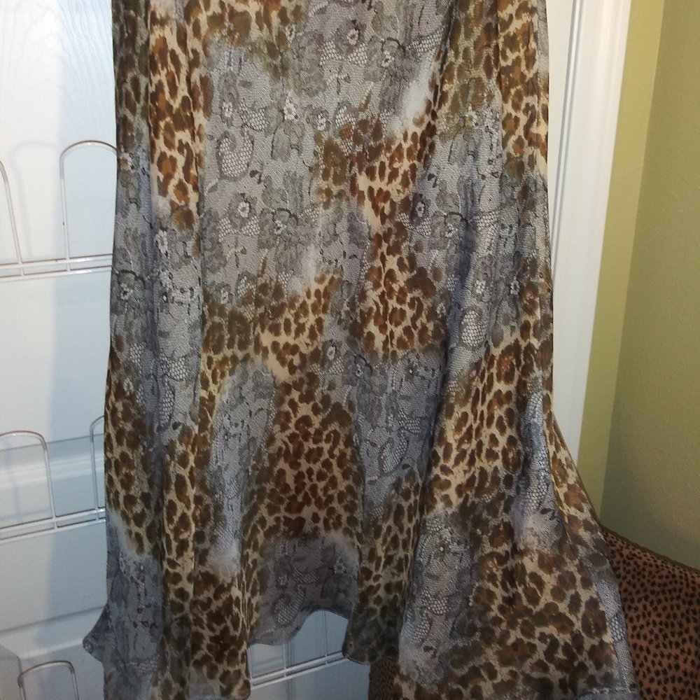 2pc Solid Gold W/Leopard Print Pattern Skirt Set … - image 5